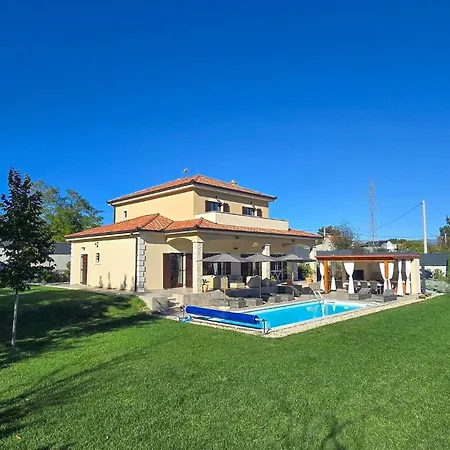 Raviola Vikendica Sinj